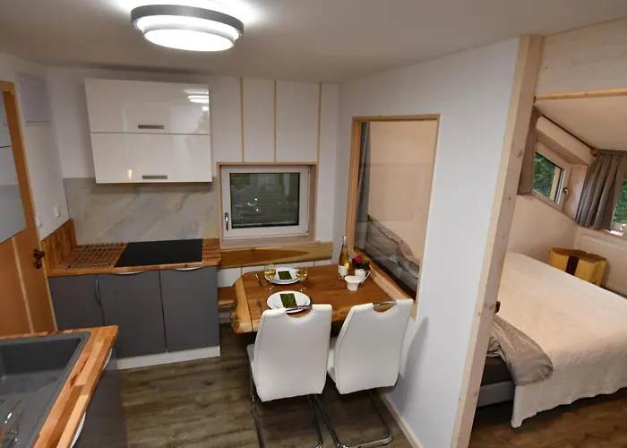 Oak Apartment